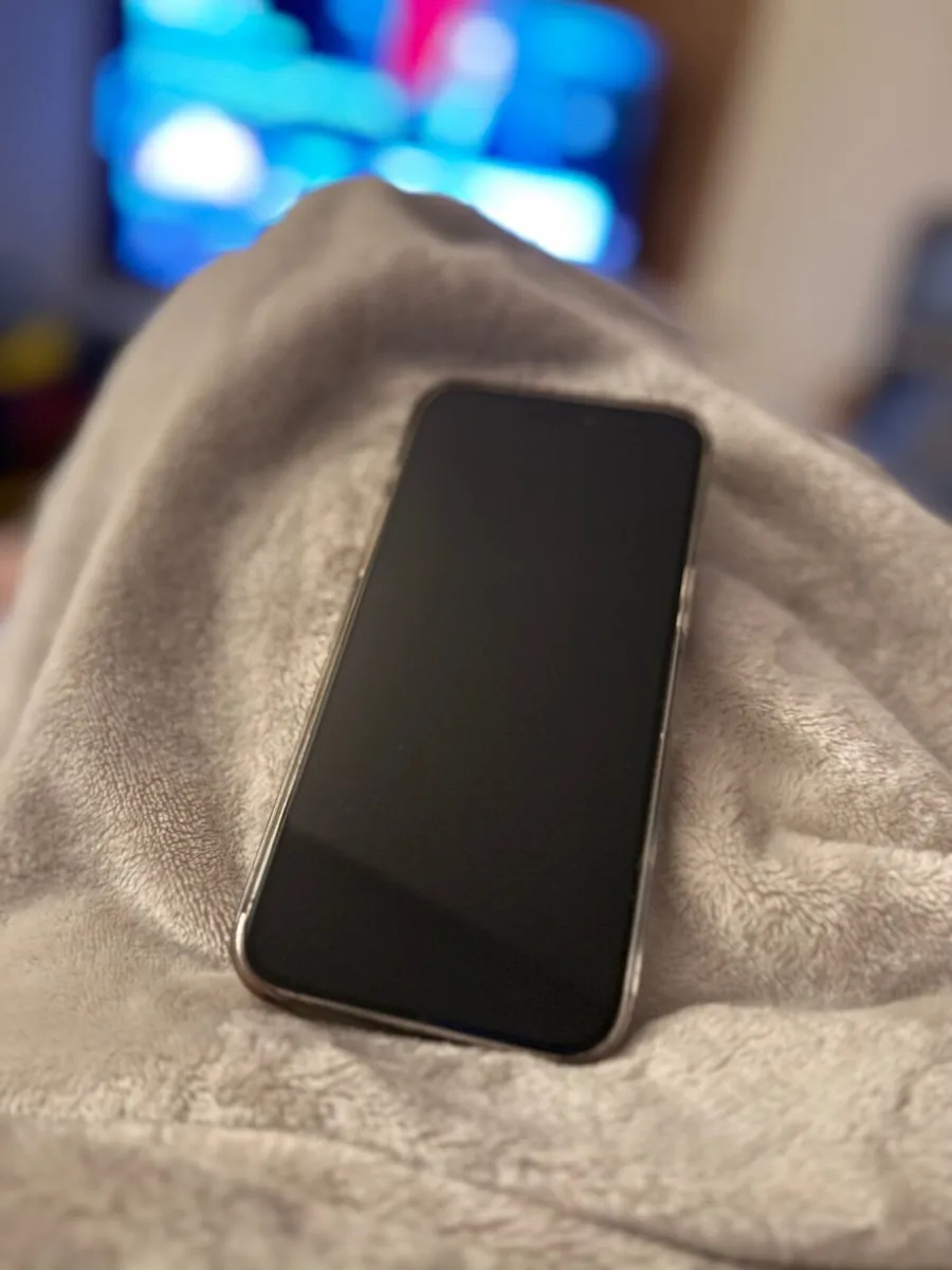 iPhone 15 Pro Max - Image 1