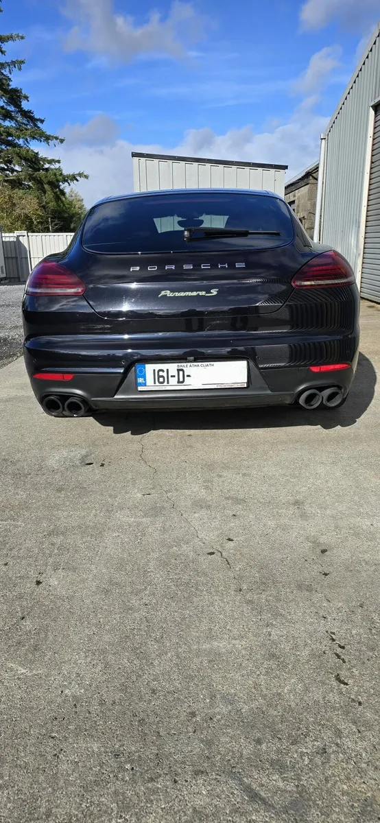 161 PORSCHE PANAMERA-S - Image 2