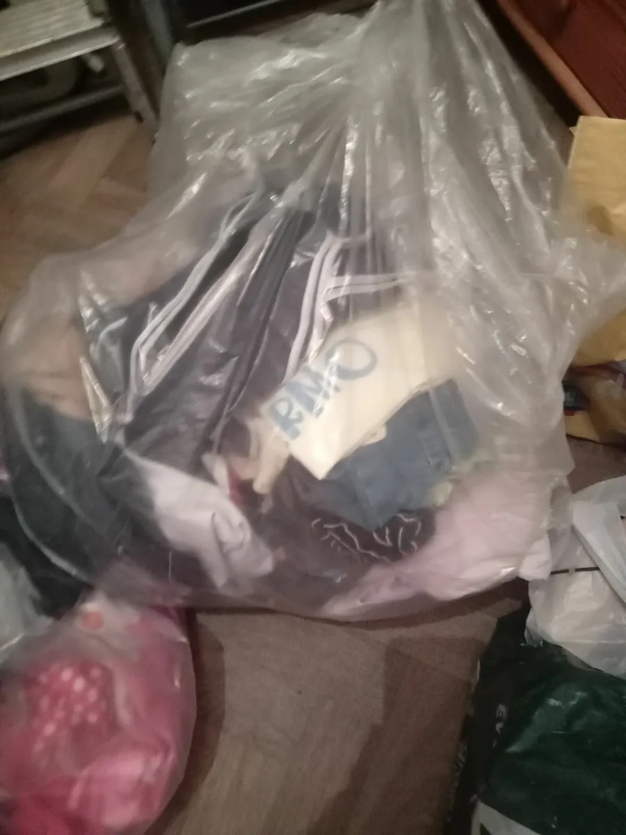 Bags of ladies clothes and towels - Image 2