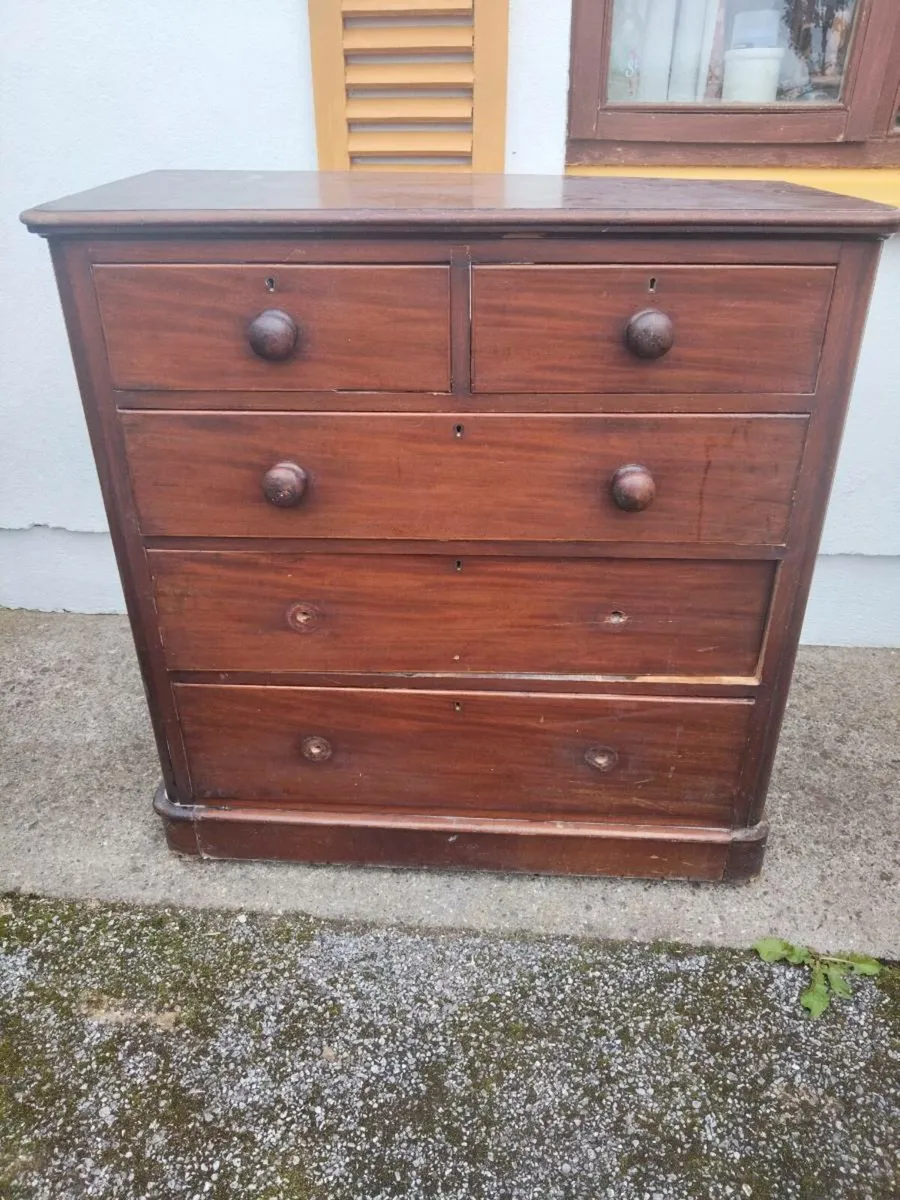 Antique Mahogany chest - Image 2