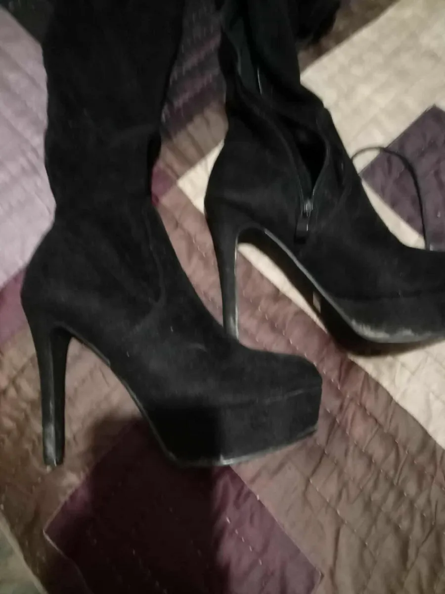 Boots and pair of sandals - Image 3