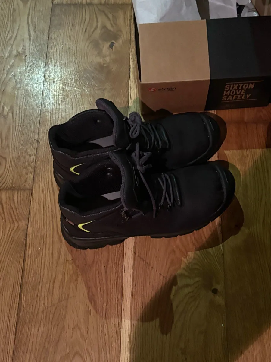Working boots - Image 1