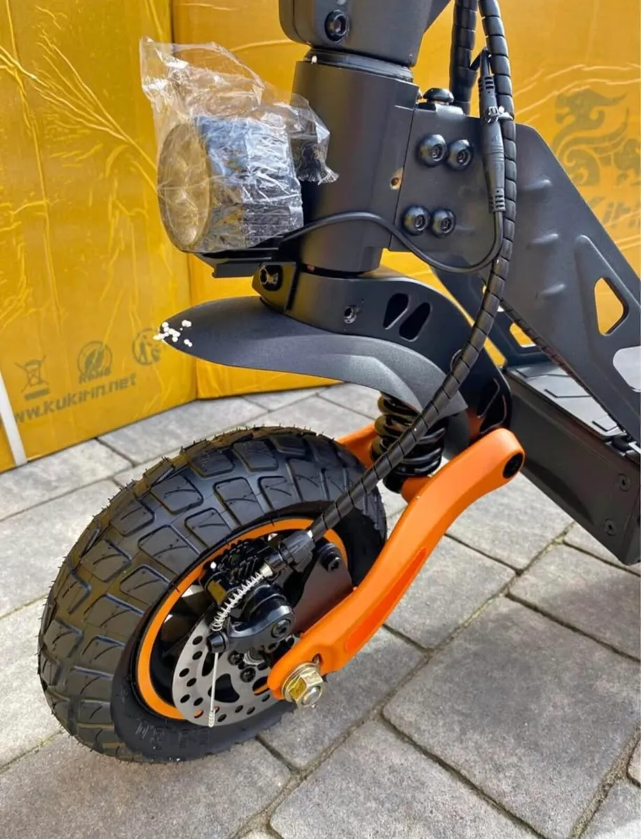 Kukirin G2 Pro Electric Scooters - Image 2