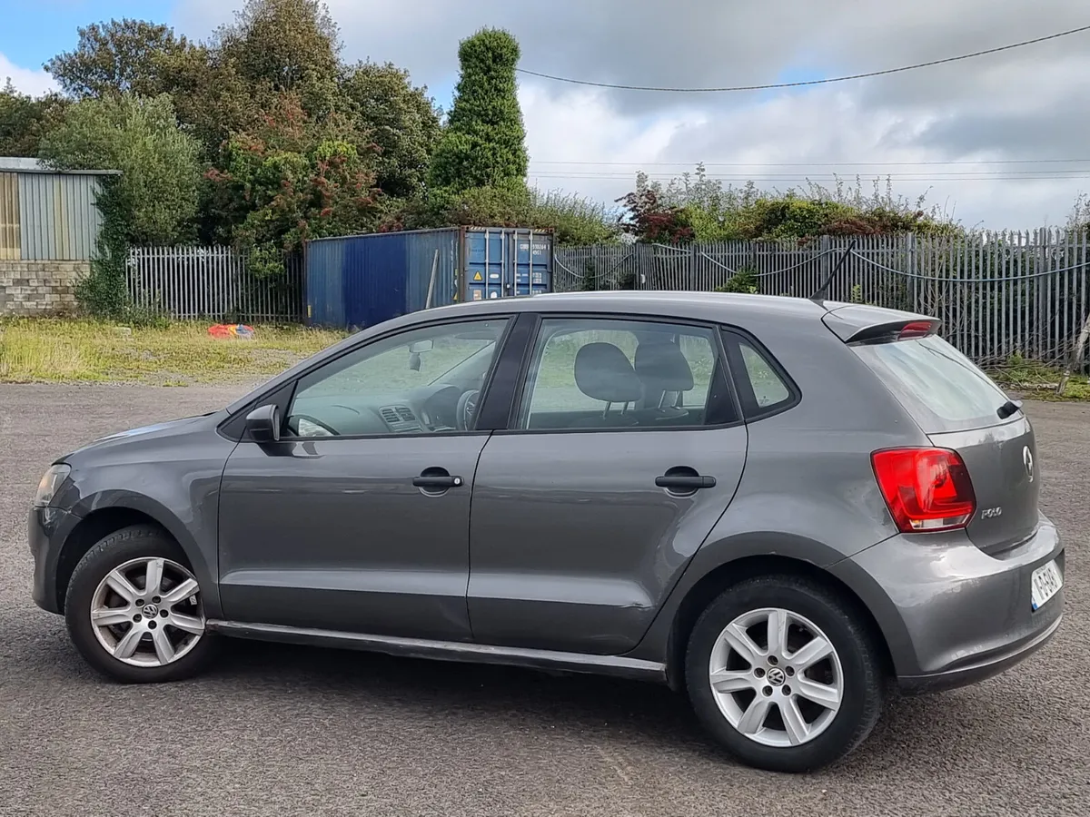 €2990 Volkswagen Polo 2011 absolute bargain €2990 - Image 4