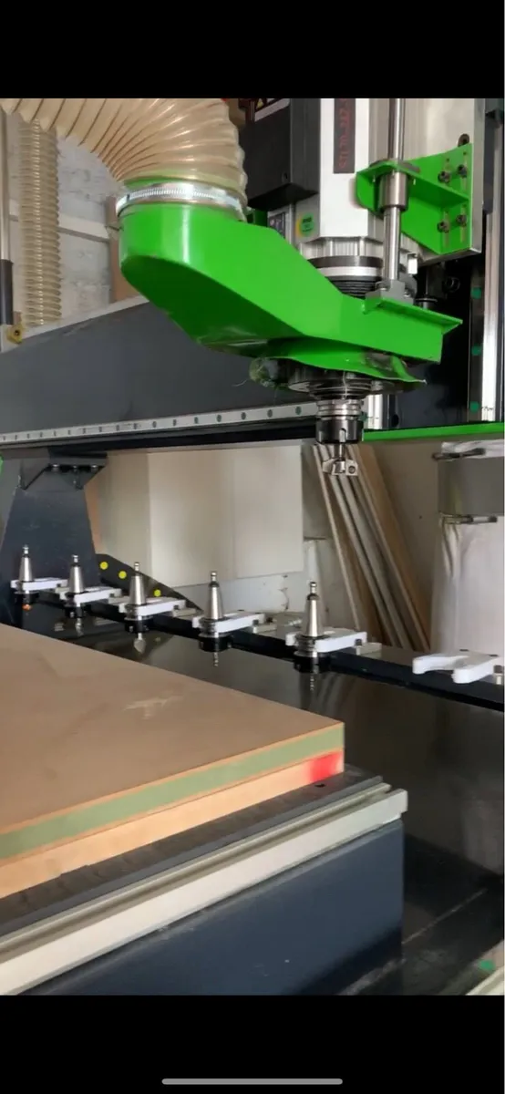 Mantech cnc 8x4 bed automatic tool change - Image 3