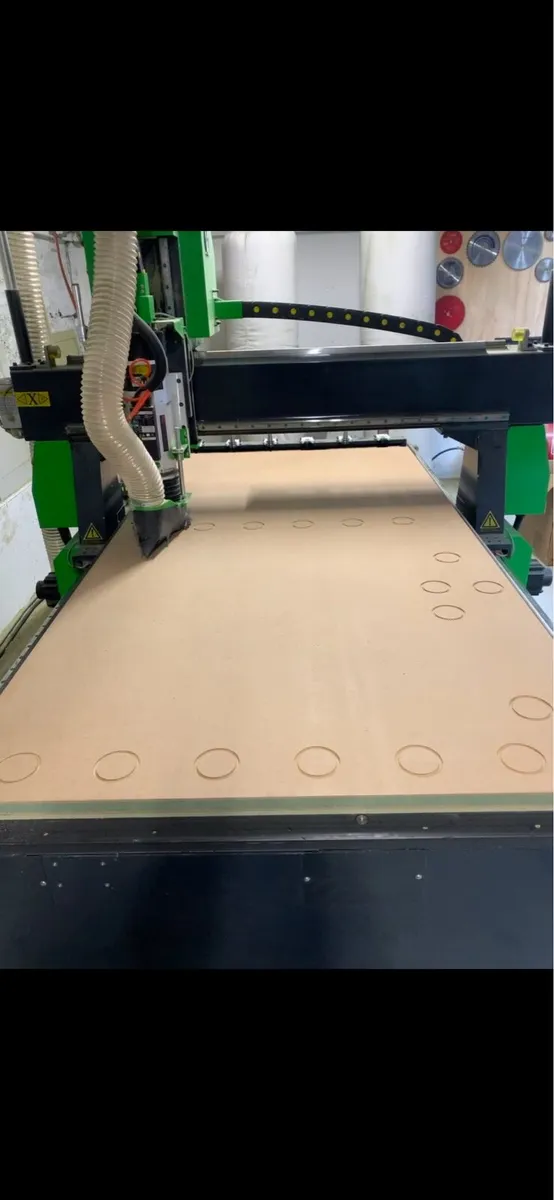 Mantech cnc 8x4 bed automatic tool change - Image 4