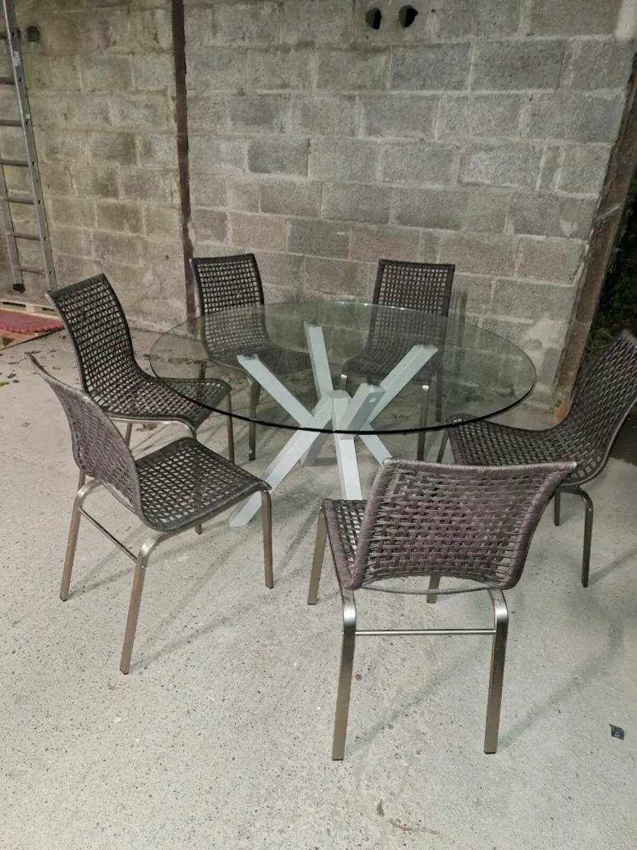 Glass table with 6 chairs (DELIVERY) - Image 3