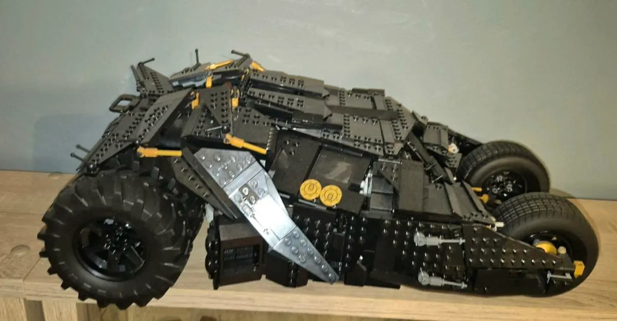 Lego Batman Tumbler - Image 3