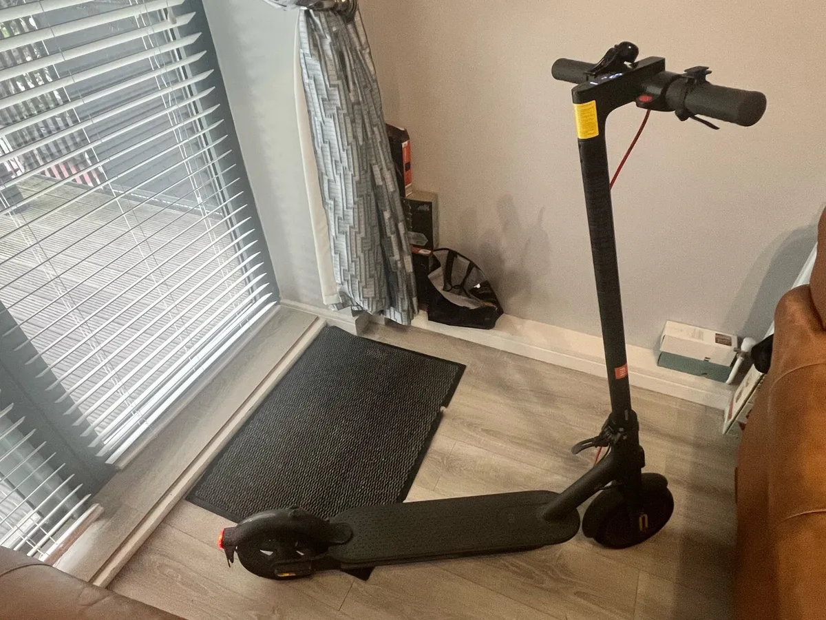 Xiaomi Pro electric scooter - Image 1