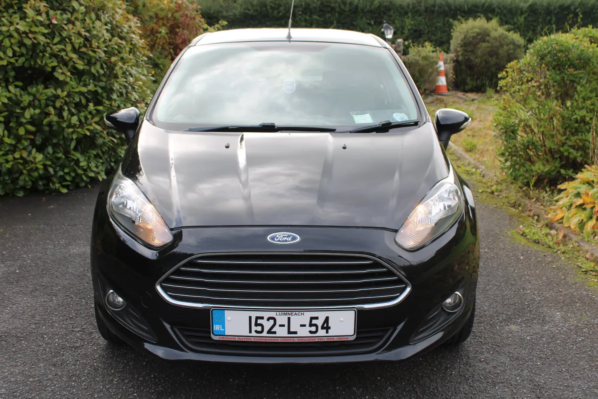 2015 FORD FIESTA ZETEC 1.25 5dr. - Image 2