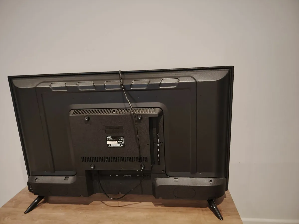 AKAI Smart TV (price negotiable) - Image 2