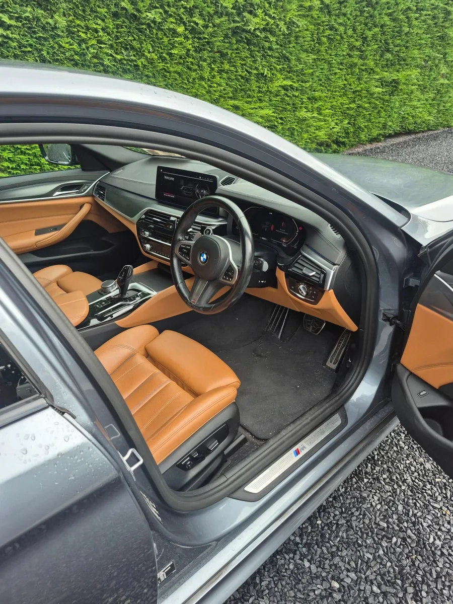 BMW 5-Series 2022 - Image 3