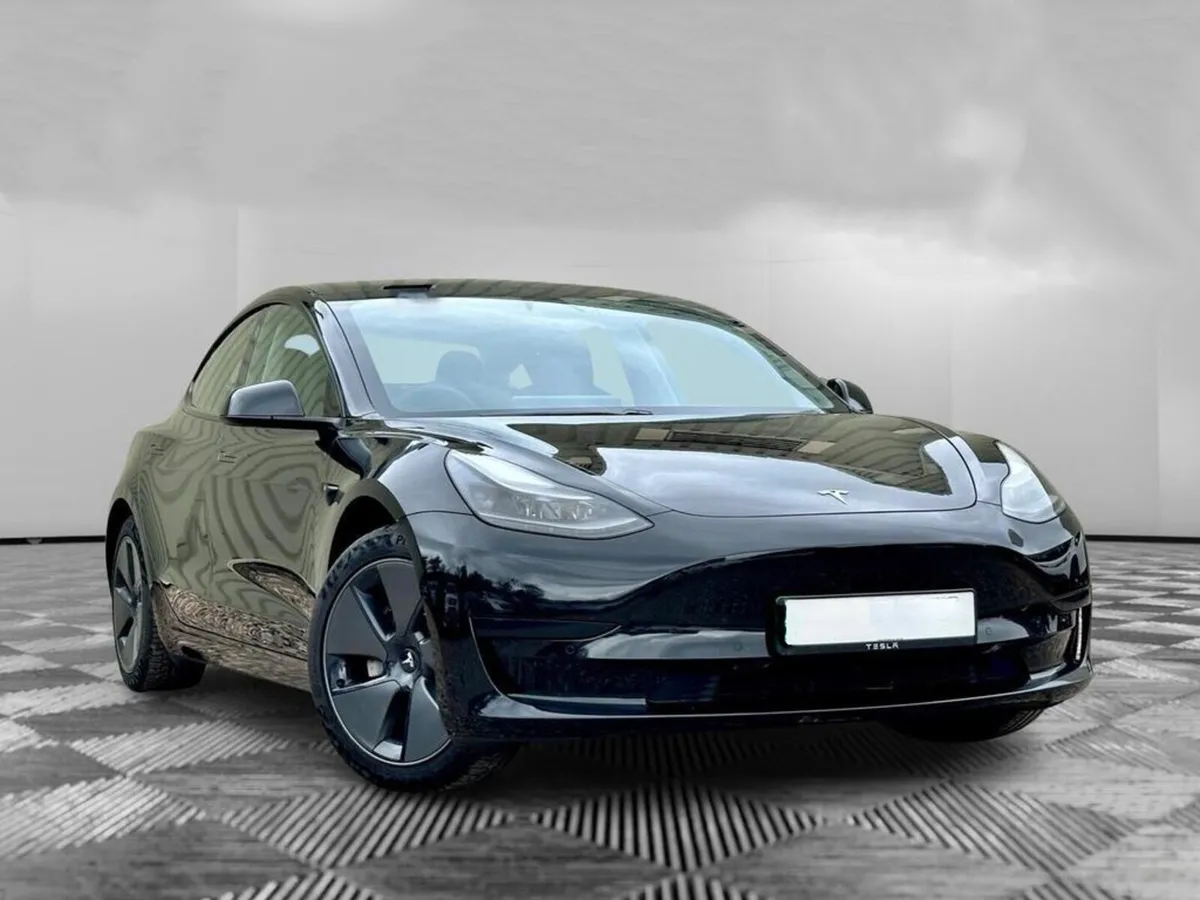 212 Tesla Model 3 Standard Plus - Image 1