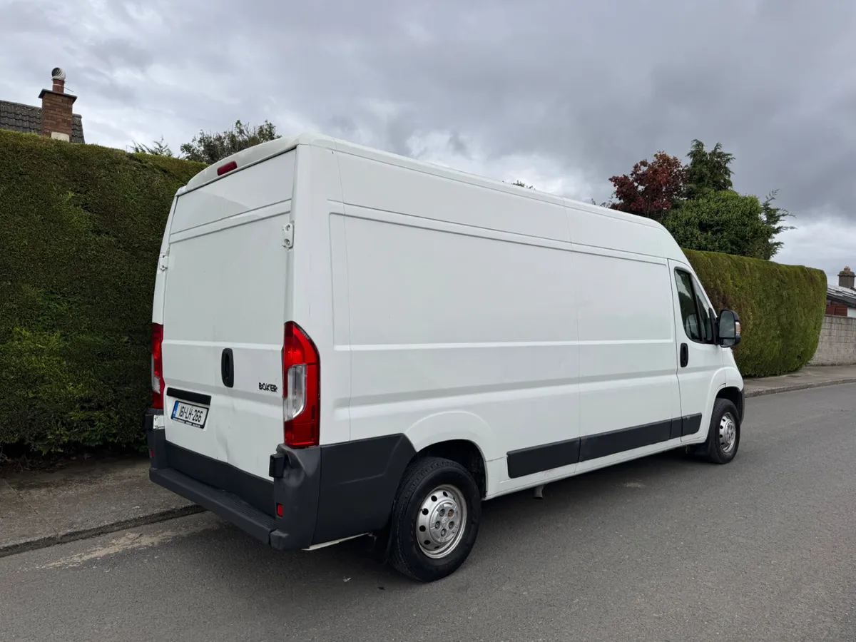 Peugeot Boxer LOW MILAGE - Image 2