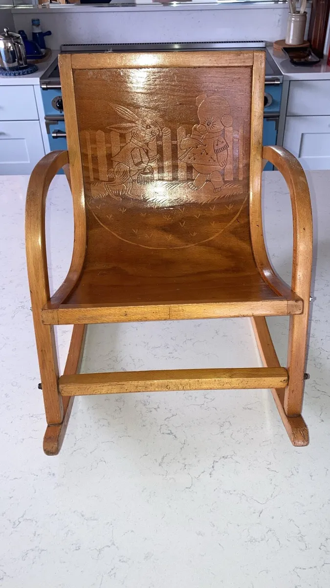 Child’s rocking chair - Image 1