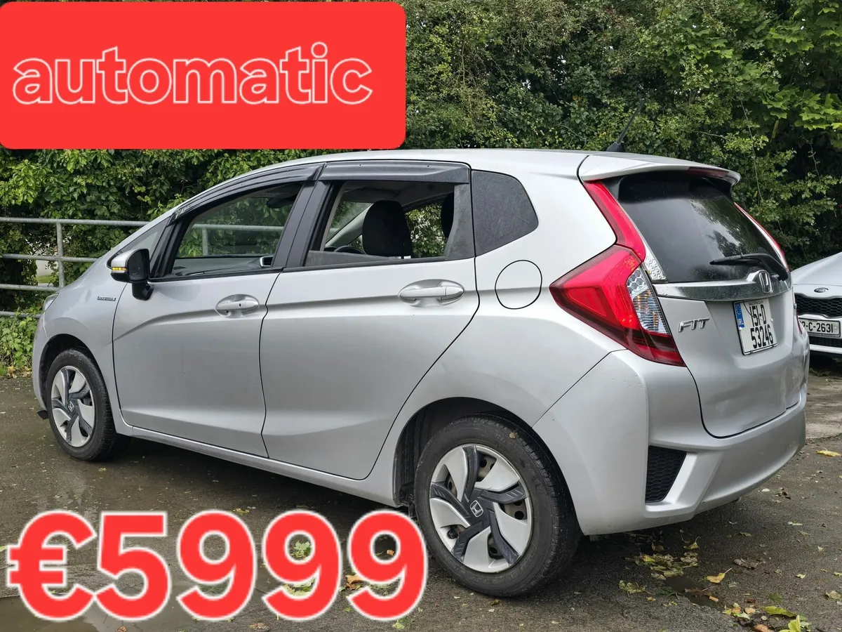 2015 Honda fit automatic hybrid €5,999 - Image 1