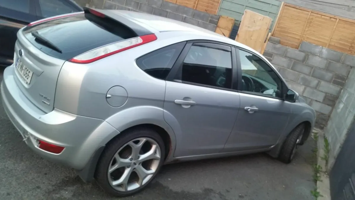 Ford Focus 2009 - Image 3