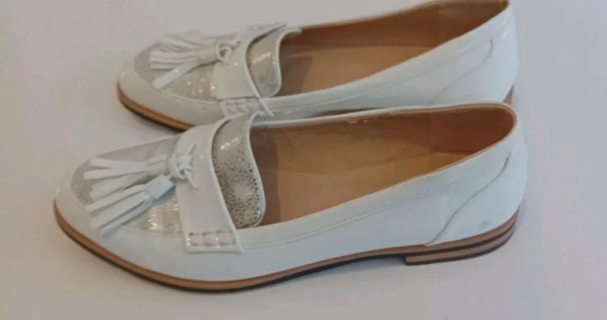Ladies Elegant Shoes - Image 4