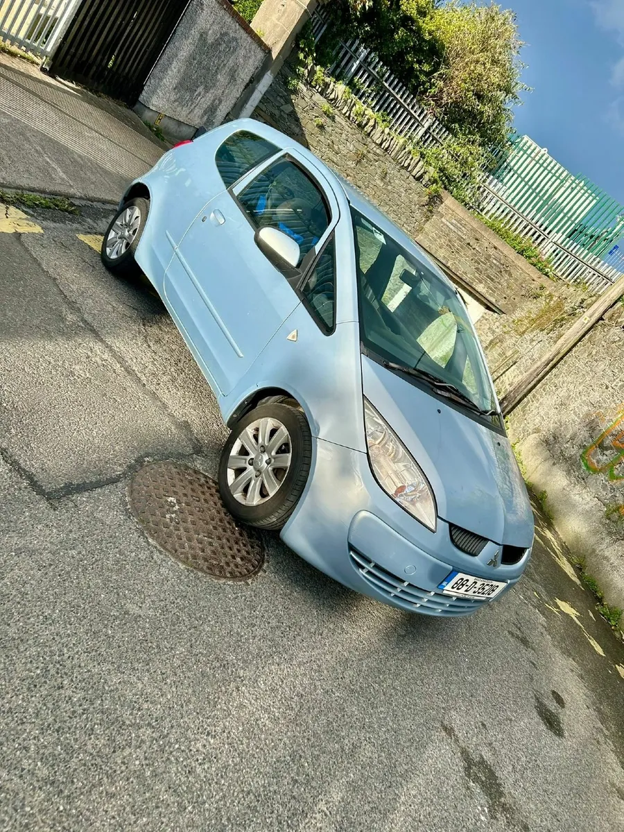 Mitsubishi Colt 2008 - Image 1
