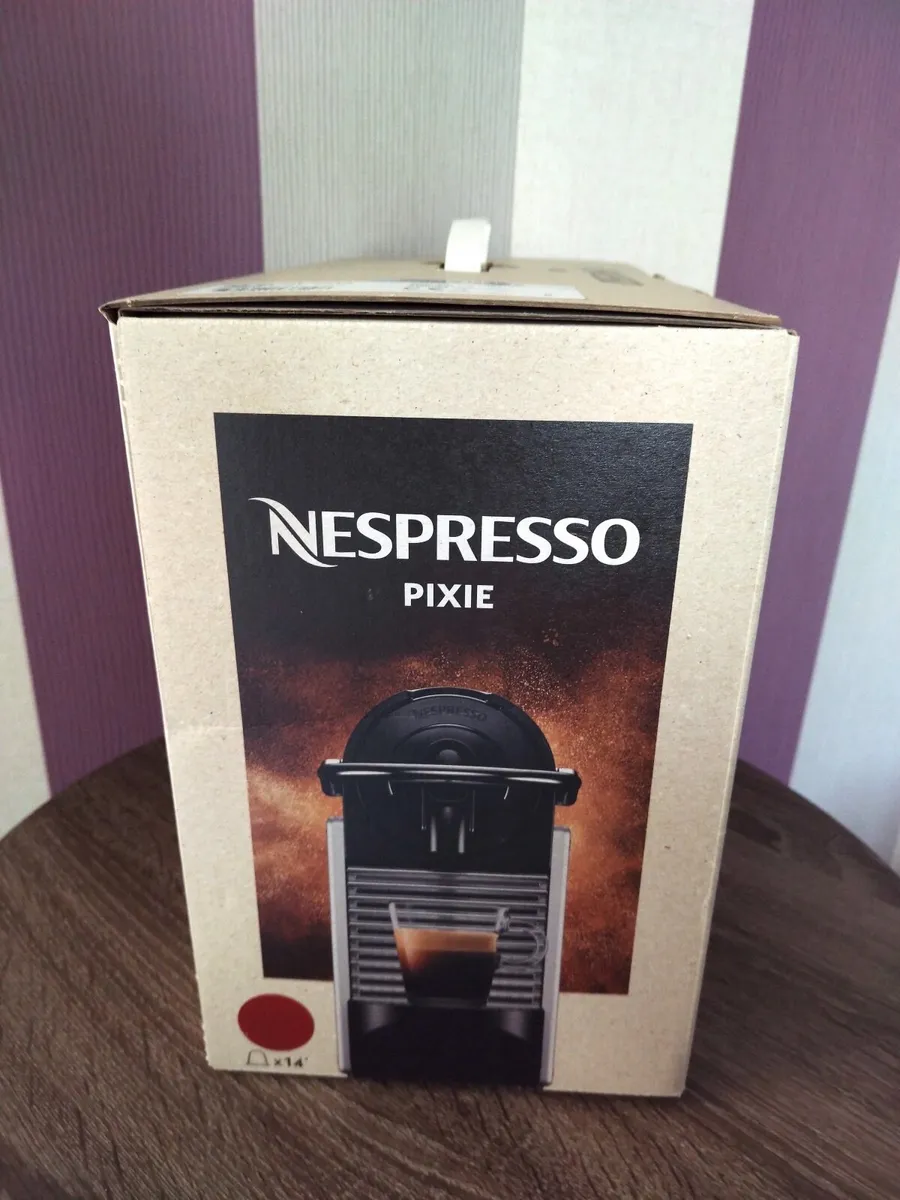 Nespresso Pixie Coffee Machine €100 ☕️ - Image 1