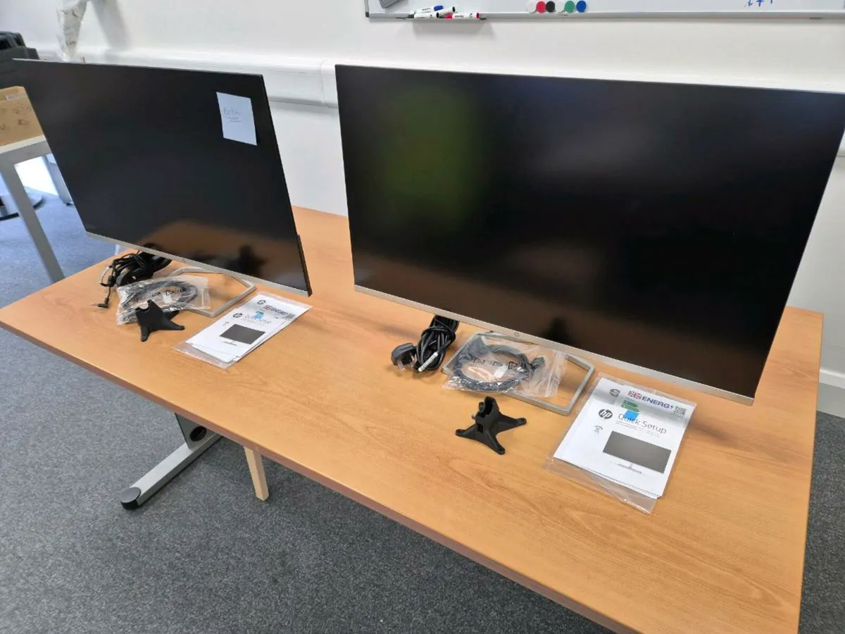 32" HP Monitor - Image 2
