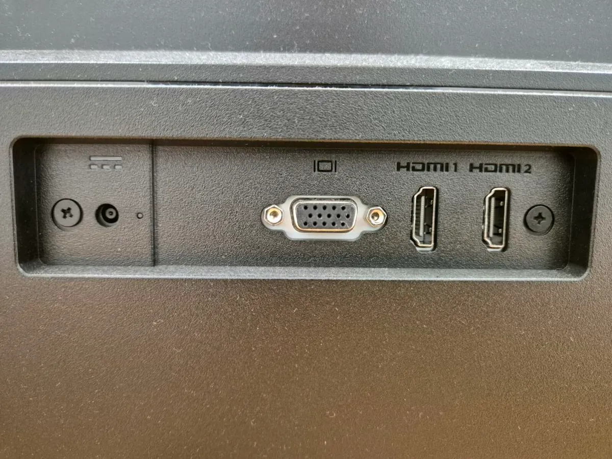 32" HP Monitor - Image 4