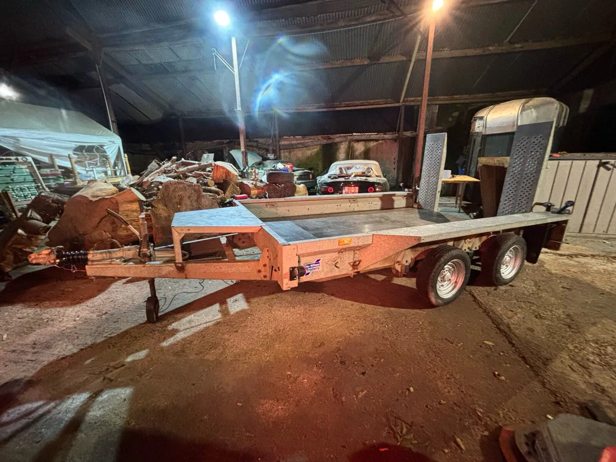 10x6ft Ifor Williams plant trailer - Image 1