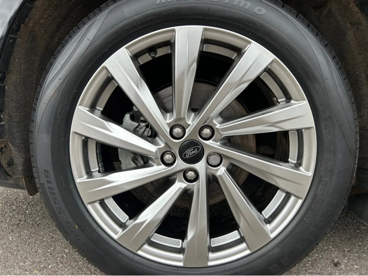 Ford Kuga VIGNALE 2.5 PHEV 225 S6.2 C - Image 4