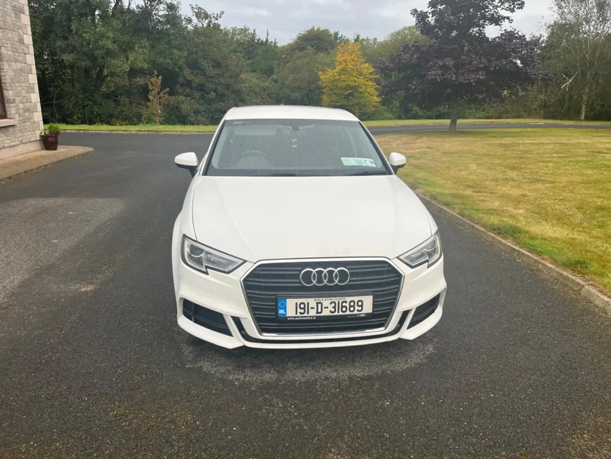Audi A3 SPORTBACK 1.6 TDI 116HP SE 4DR 30 - Image 2