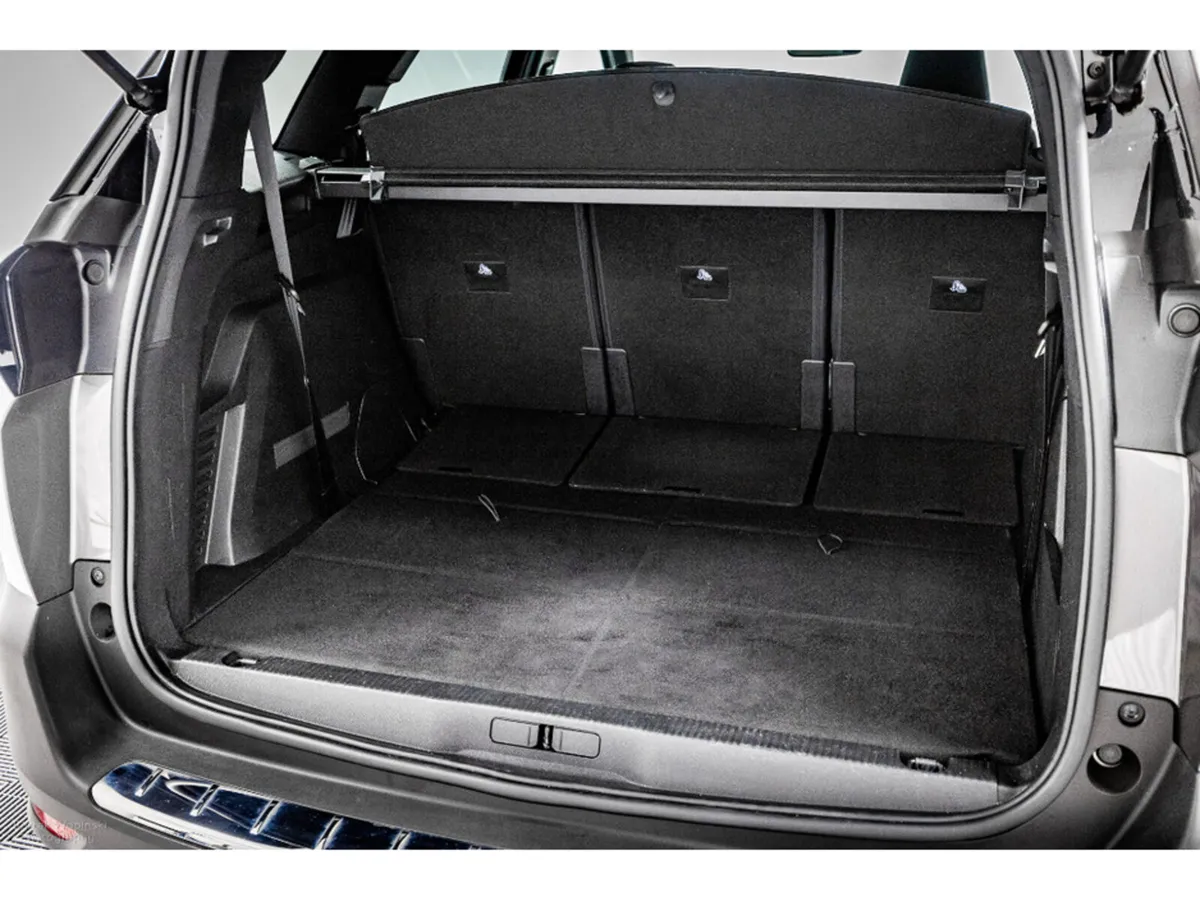 Peugeot 5008 Allure 1.5 Diesel Auto 130HP - Image 2