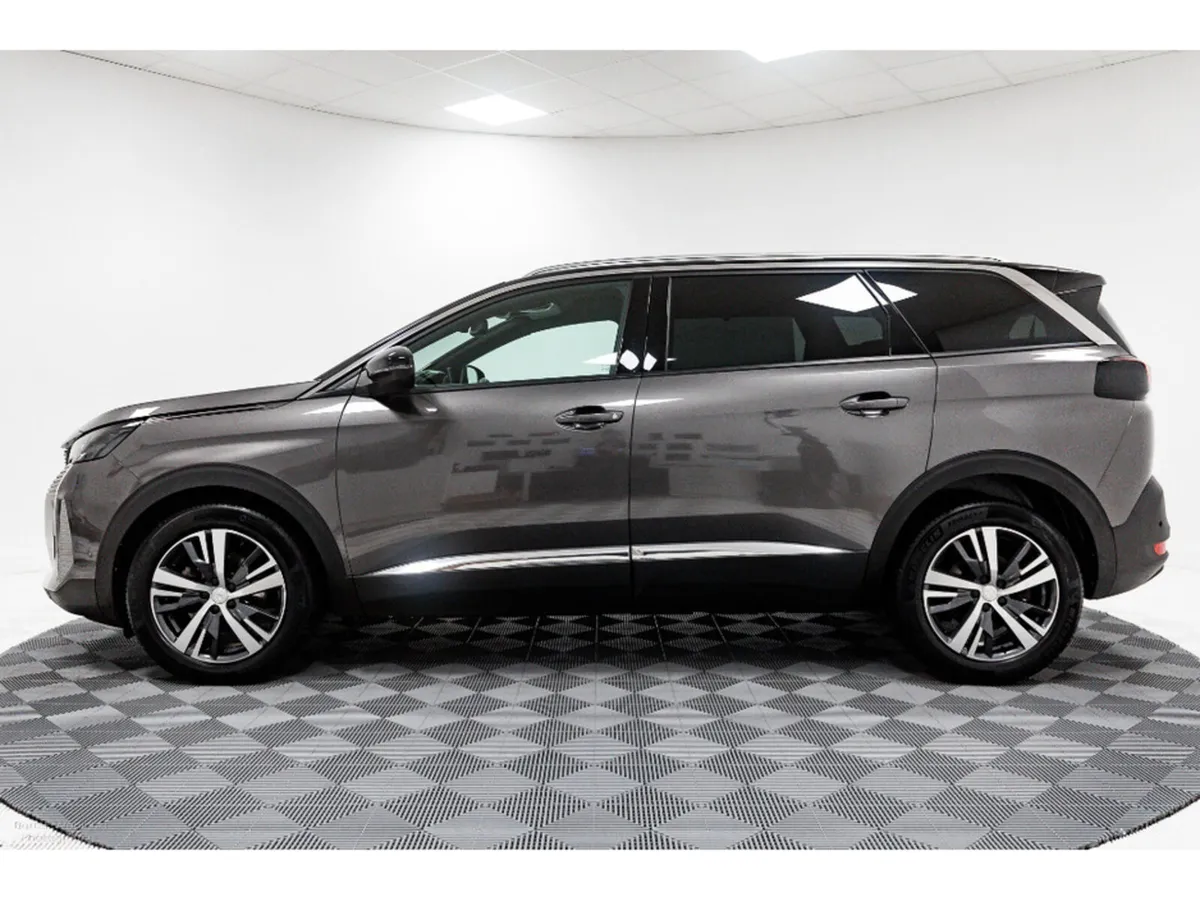 Peugeot 5008 Allure 1.5 Diesel Auto 130HP - Image 4