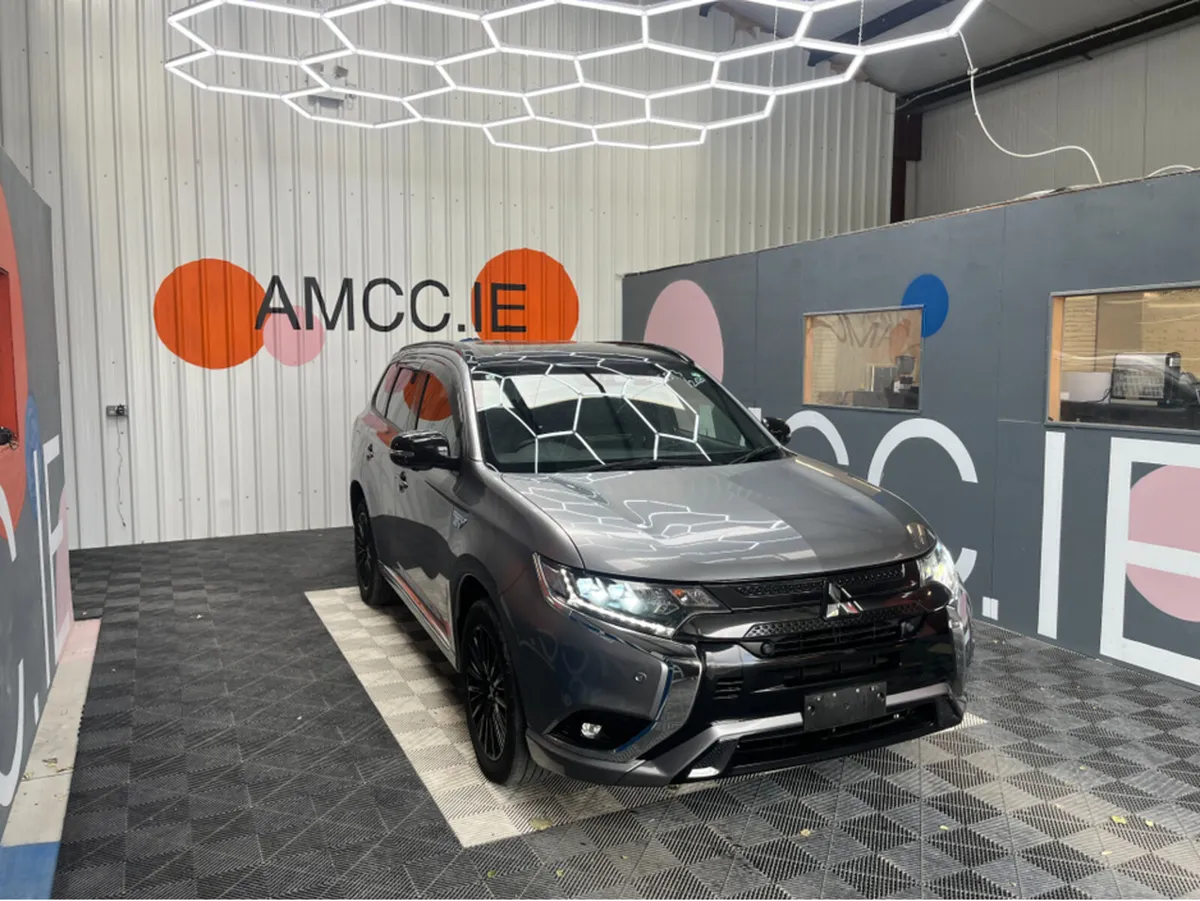 Mitsubishi Outlander 2020 MITSUBISHI OUTLANDER PHE - Image 1