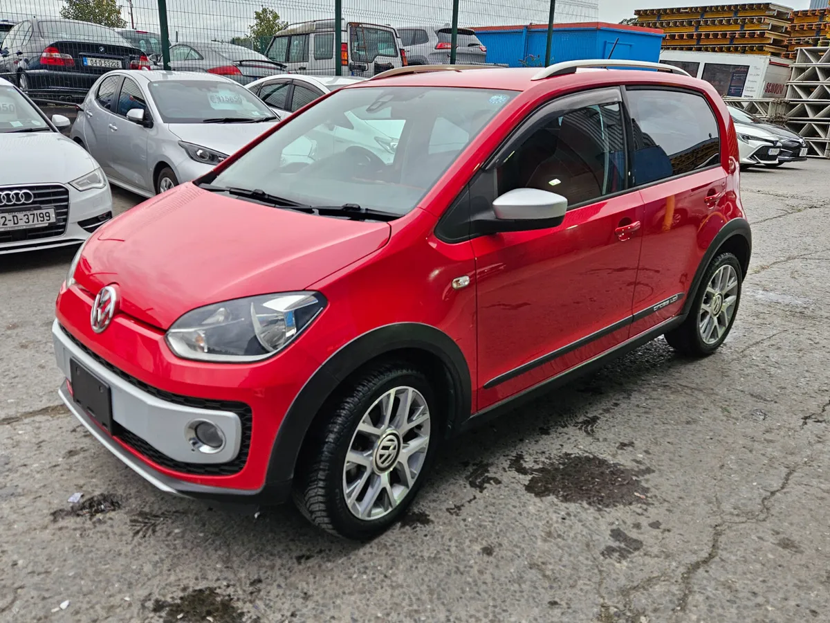 2015 Volkswagen Cross Up /Automatic 1.0 - Image 4