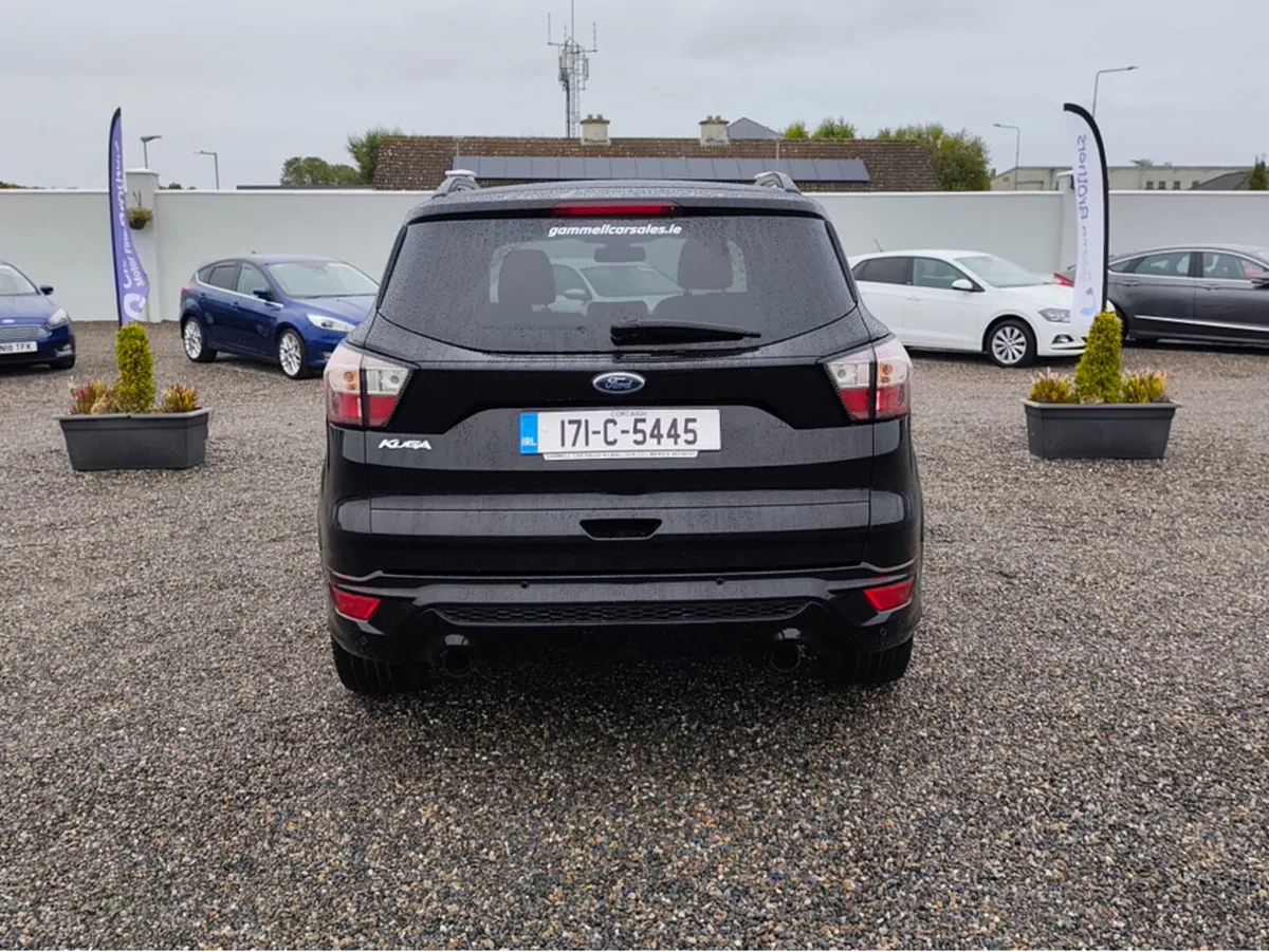 Ford Kuga 1.5 TDCI 120PS FW FWD 4DR ST-LINE - Image 3