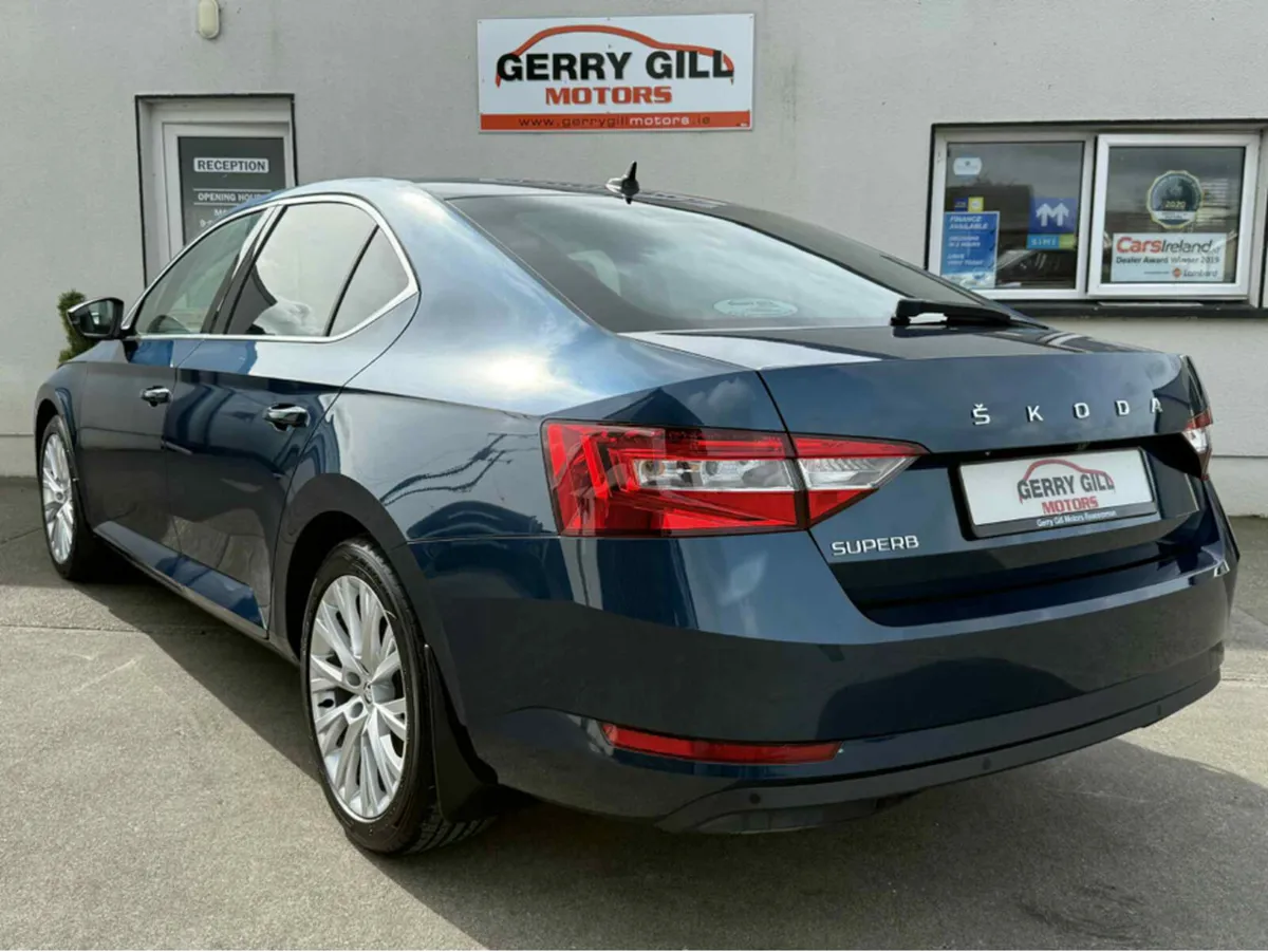 Skoda Superb STYLE 2.0 TDI 150HP 5DR - Image 4