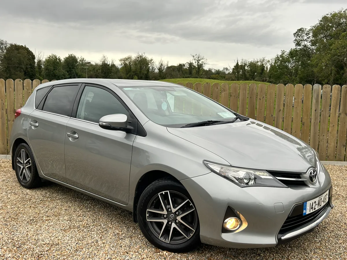 2014 Toyota Auris Sol 1.4 D4D - Image 1