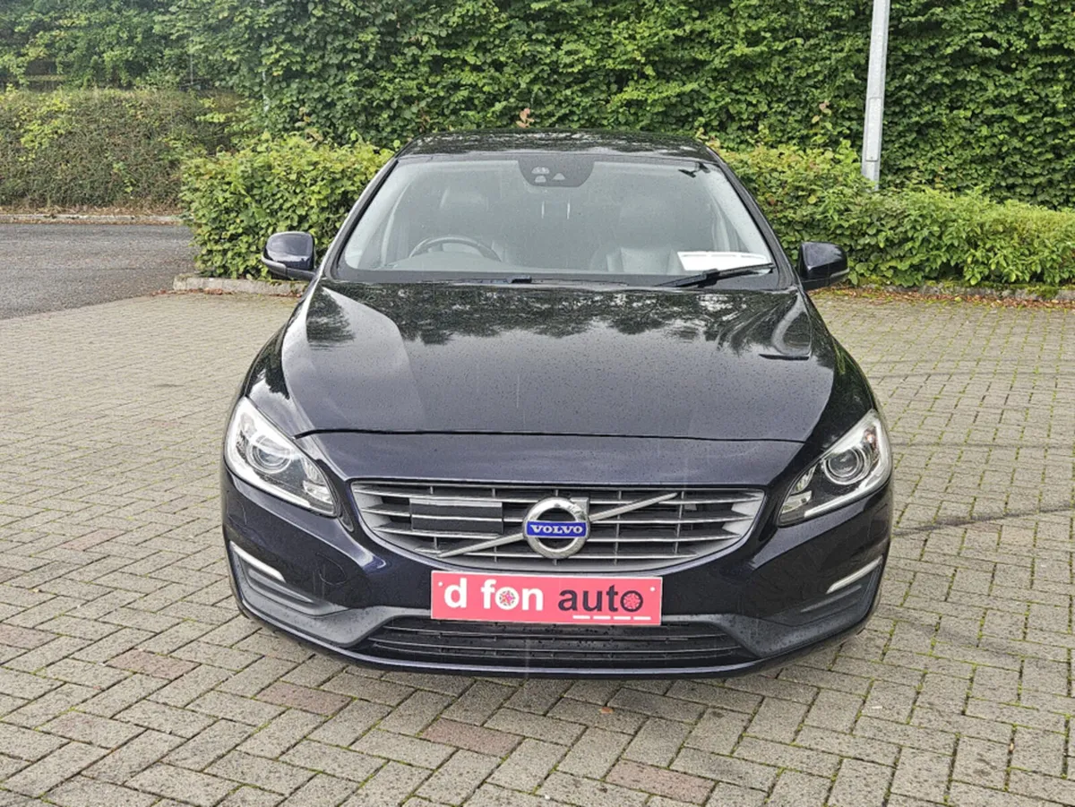 Volvo V60 D4 2.0 DIESEL AUTOMATIC 190BHP  LUXURY M - Image 2