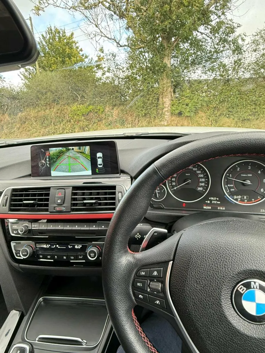BMW 320D LUXURY AUTOMATIC LOW MILEAAGE - Image 3