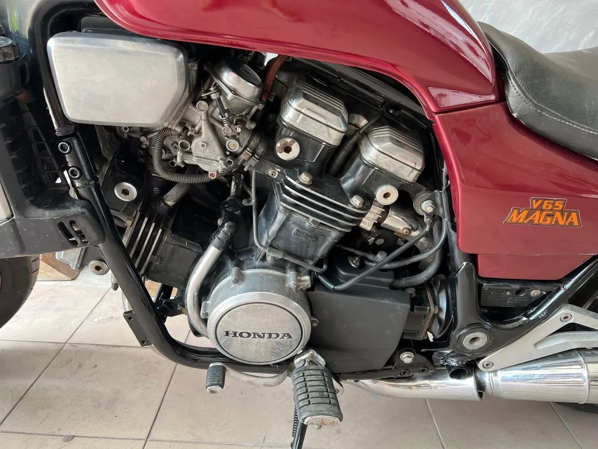 Honda vf1100 Magna v65 - Icon - Image 4