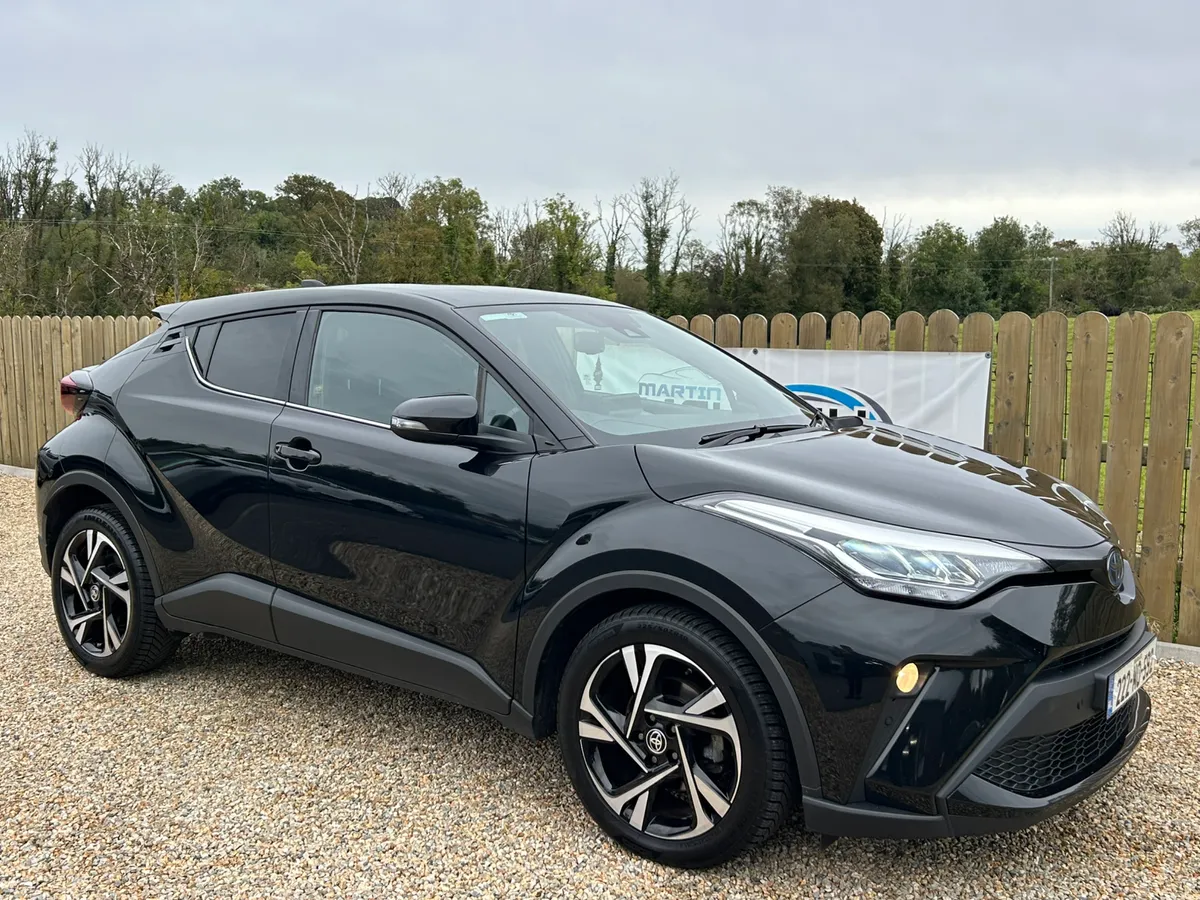 Toyota CHR Sport Hybrid Automatic - Image 3