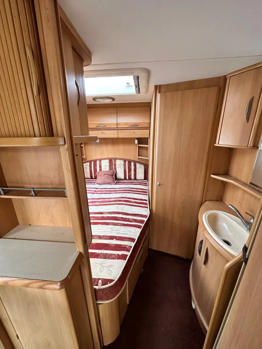 ✨BARGAIN SWIFT ACCORD 4 BERTH FIXED BED✨ - Image 3