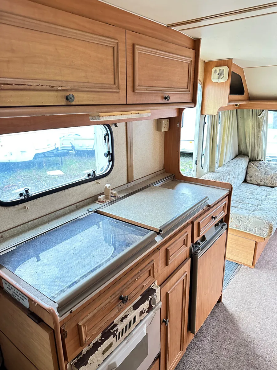 ✨ABI MAURADER 4-5 BERTH✨ - Image 4