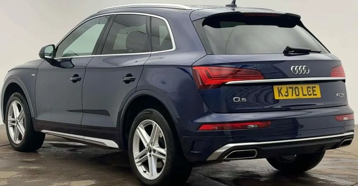 Audi Q5 2.0 TDI 40 S Line SUV 5dr Diesel S Tronic - Image 3
