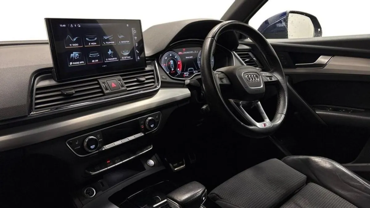 Audi Q5 2.0 TDI 40 S Line SUV 5dr Diesel S Tronic - Image 4