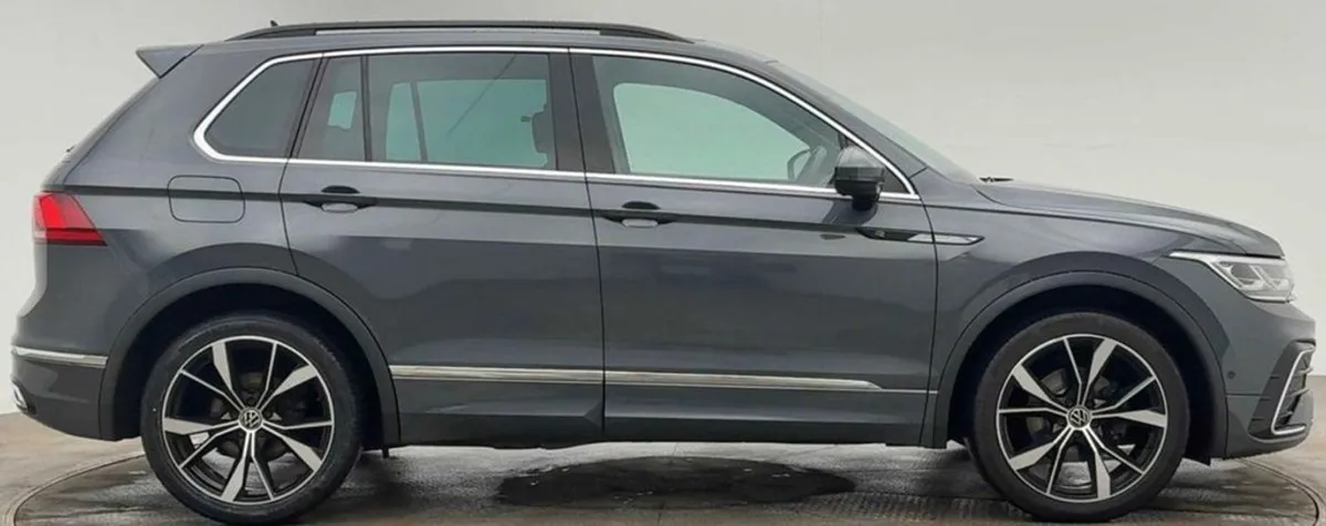 Volkswagen Tiguan 2.0 TDI R-line SUV 5dr Diesel D - Image 2