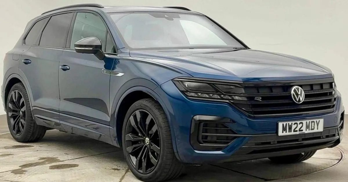 Volkswagen Touareg 3.0 TDI V6 Black Edition SUV 5 - Image 1