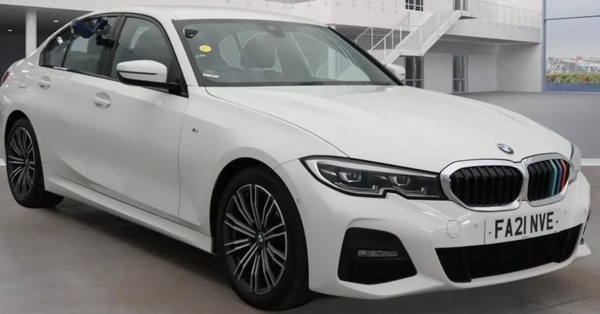 BMW 3 Series 2.0 318d M Sport Saloon 4dr Diesel M - Image 1