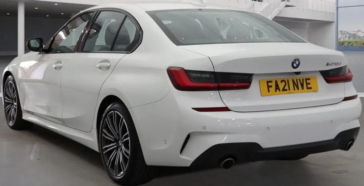 BMW 3 Series 2.0 318d M Sport Saloon 4dr Diesel M - Image 3