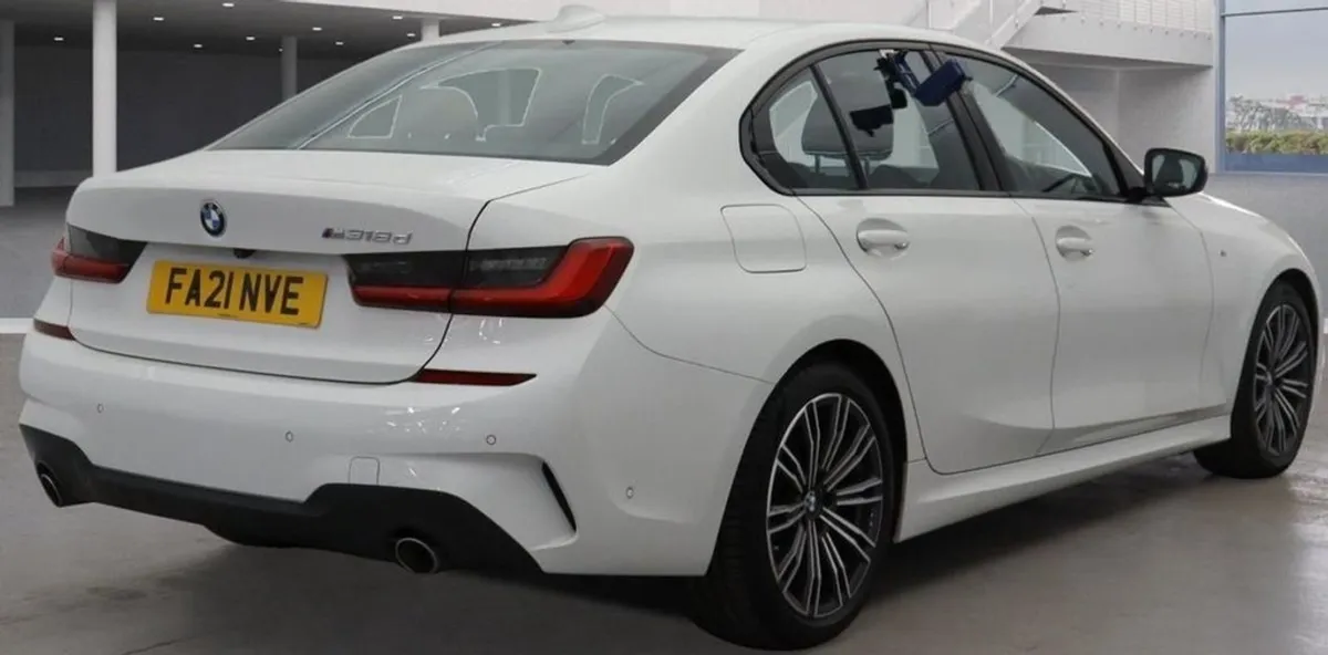 BMW 3 Series 2.0 318d M Sport Saloon 4dr Diesel M - Image 4