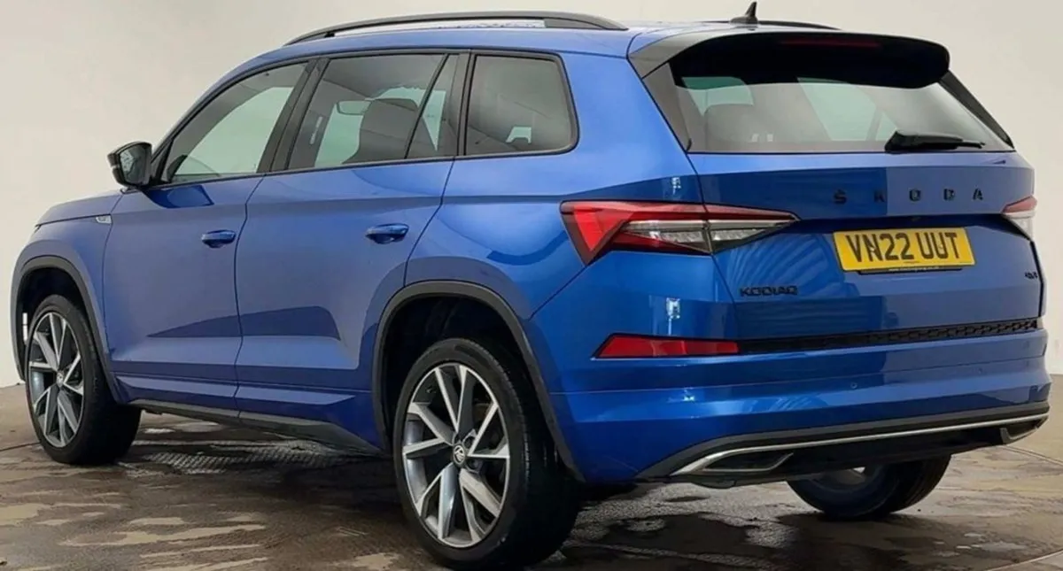 Skoda Kodiaq 2.0 TDI Sportline SUV 5dr Diesel DSG - Image 2